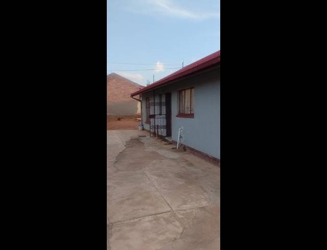 3 BEDROOM HOUSE FOR SALE IN SOSHANGUVE DD